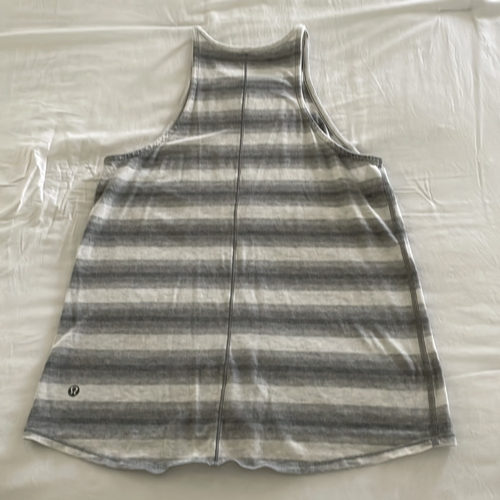 Lululemon Tank - Picture 2 of 4
